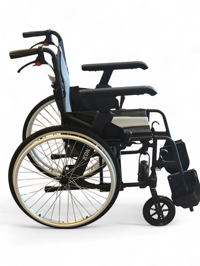"ACTIVE ICON35" - ULTRA let rejse kørestol. Smart& foldbar. Kun 9 kg! - Seniorpleje - Kørestole - Rehasense - RHS - RWL35D4IB3 - 45 cm -
