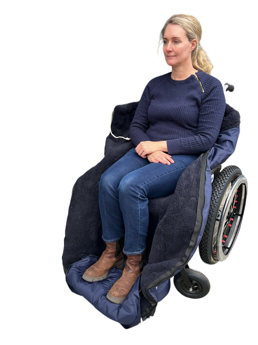 Kørestolspose i blød & varm termofleece Vandtæt & åndbar. 2 farver. Håndlavet - Seniorpleje - Termoposer - Orgaterm - OGT-2043S - Small, Size 3 -Sort -
