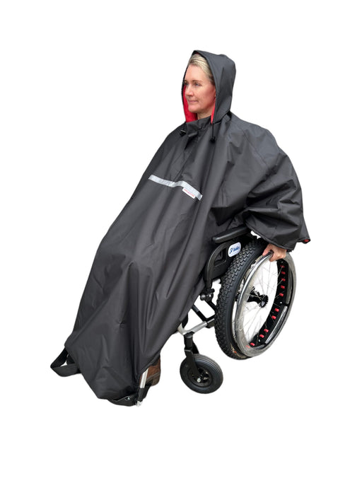 Vandtæt poncho med blød fleece til kørestolsbrugere - Beskyttelse mod regn og kulde - 3 str - Seniorpleje - Beklædning - Orgaterm - OGT-207803 - SMALL/SIZE 3 (BLÅ/GRÅ) - -